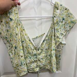 American Eagle Outfitters Green Flutter Sleeve Crop Blouse